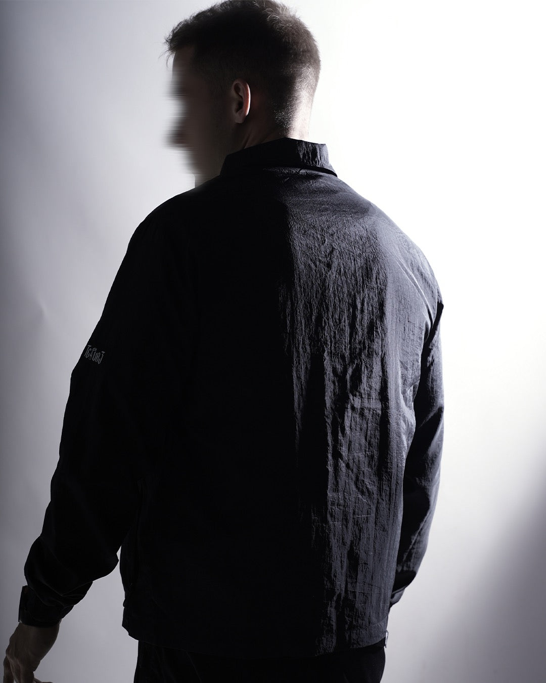Teivaz black zip overshirt
